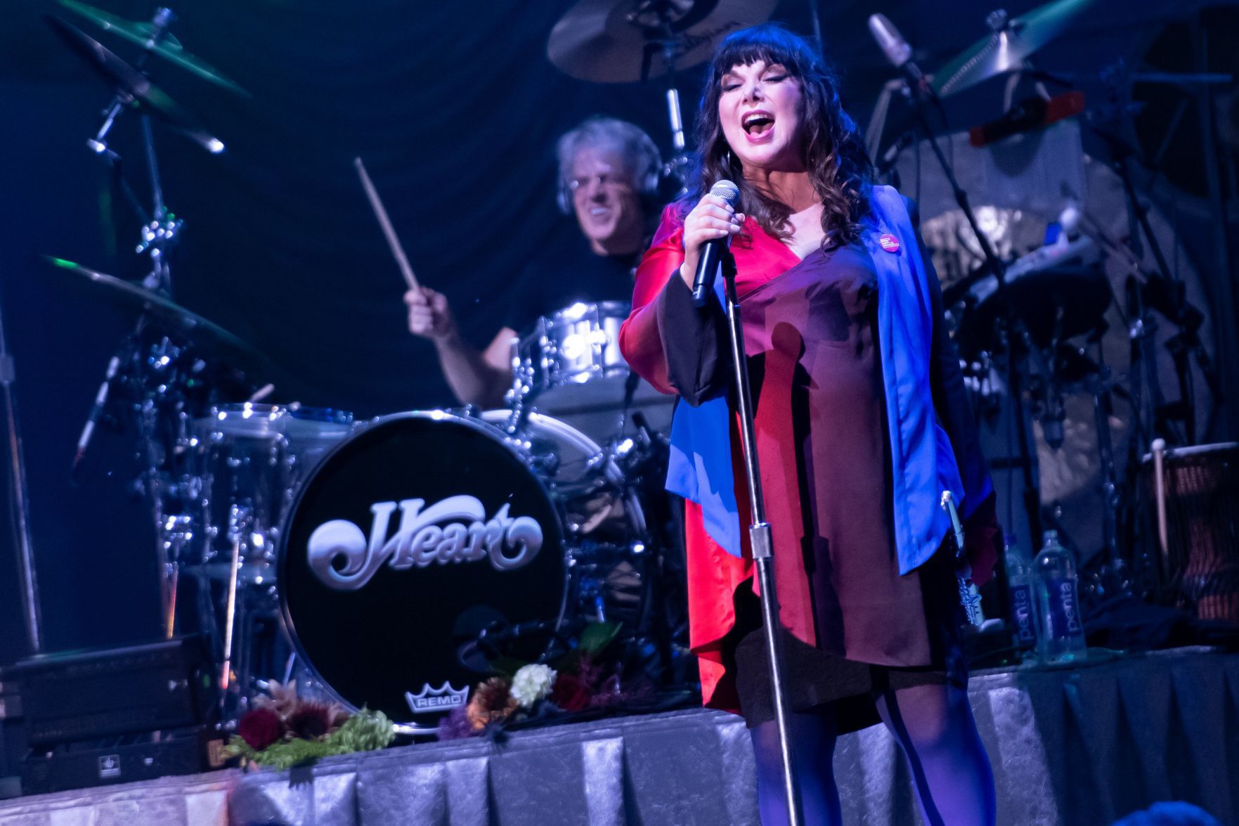 Heart kicks off 'Love Alive' tour at Hollywood Casino Amphitheatre